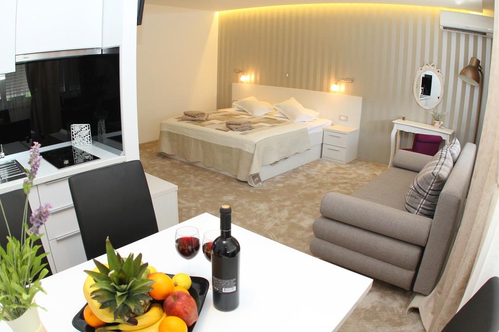 Studio Apartments Mirakul Split Phòng bức ảnh