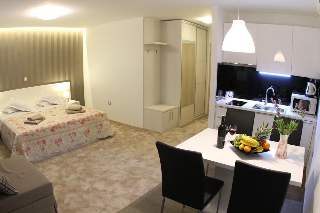 Studio Apartments Mirakul Split Phòng bức ảnh