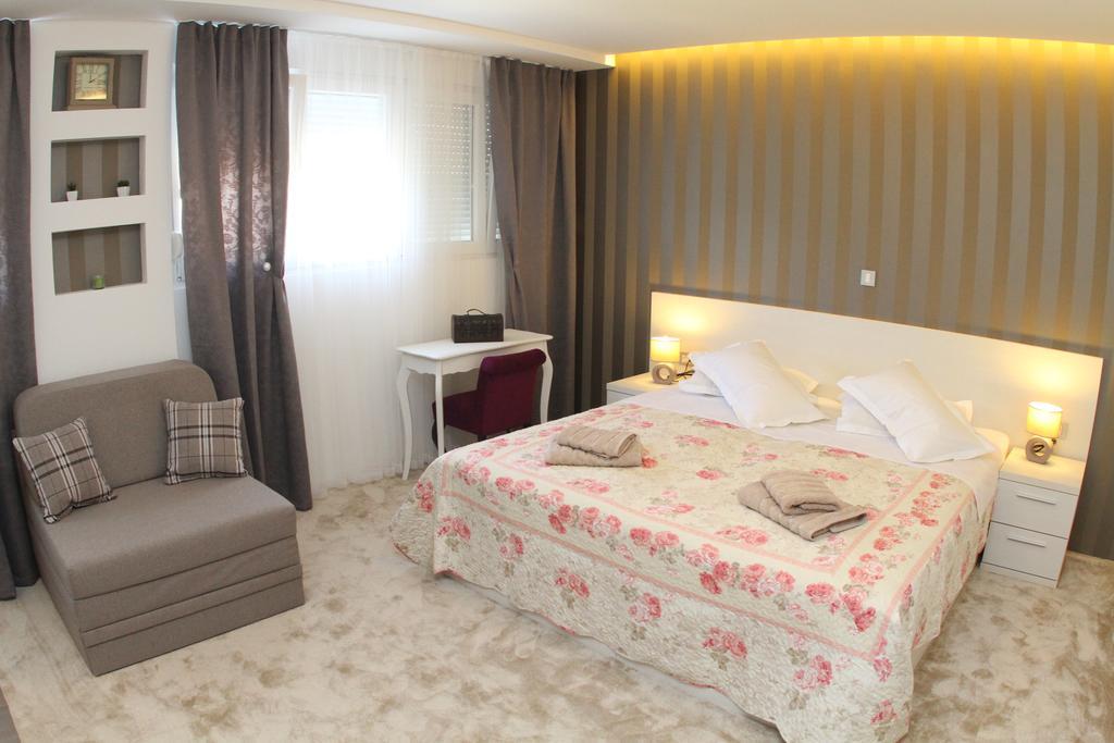 Studio Apartments Mirakul Split Phòng bức ảnh