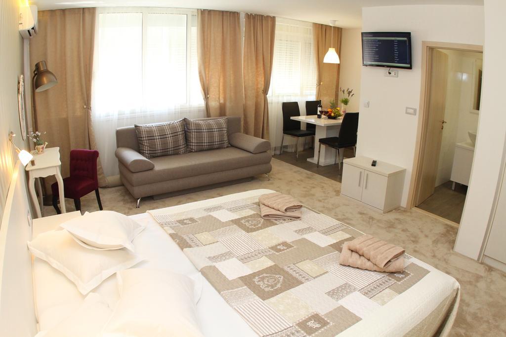 Studio Apartments Mirakul Split Phòng bức ảnh