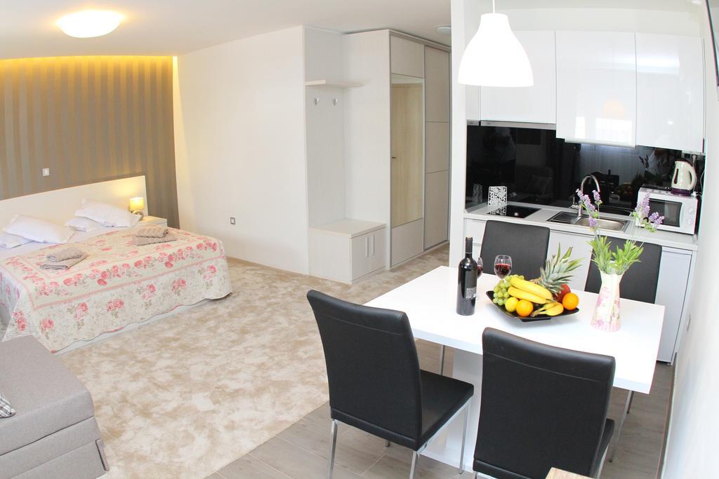 Studio Apartments Mirakul Split Phòng bức ảnh